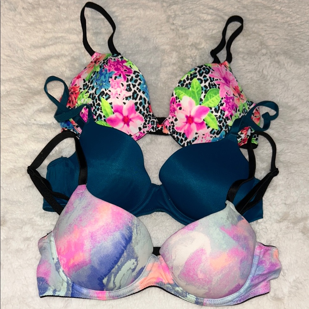 32B Victoria’s Secret wear everywhere lightly lined bra set